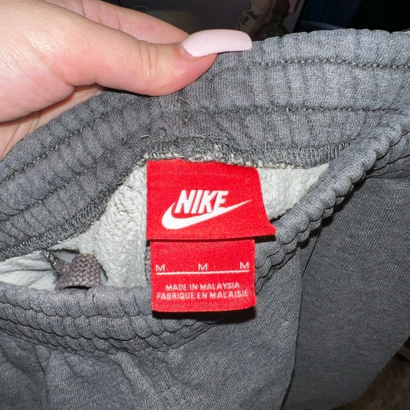 Nike Air Mens Gray Fleece Sweat Shorts - Picture 7 of 8